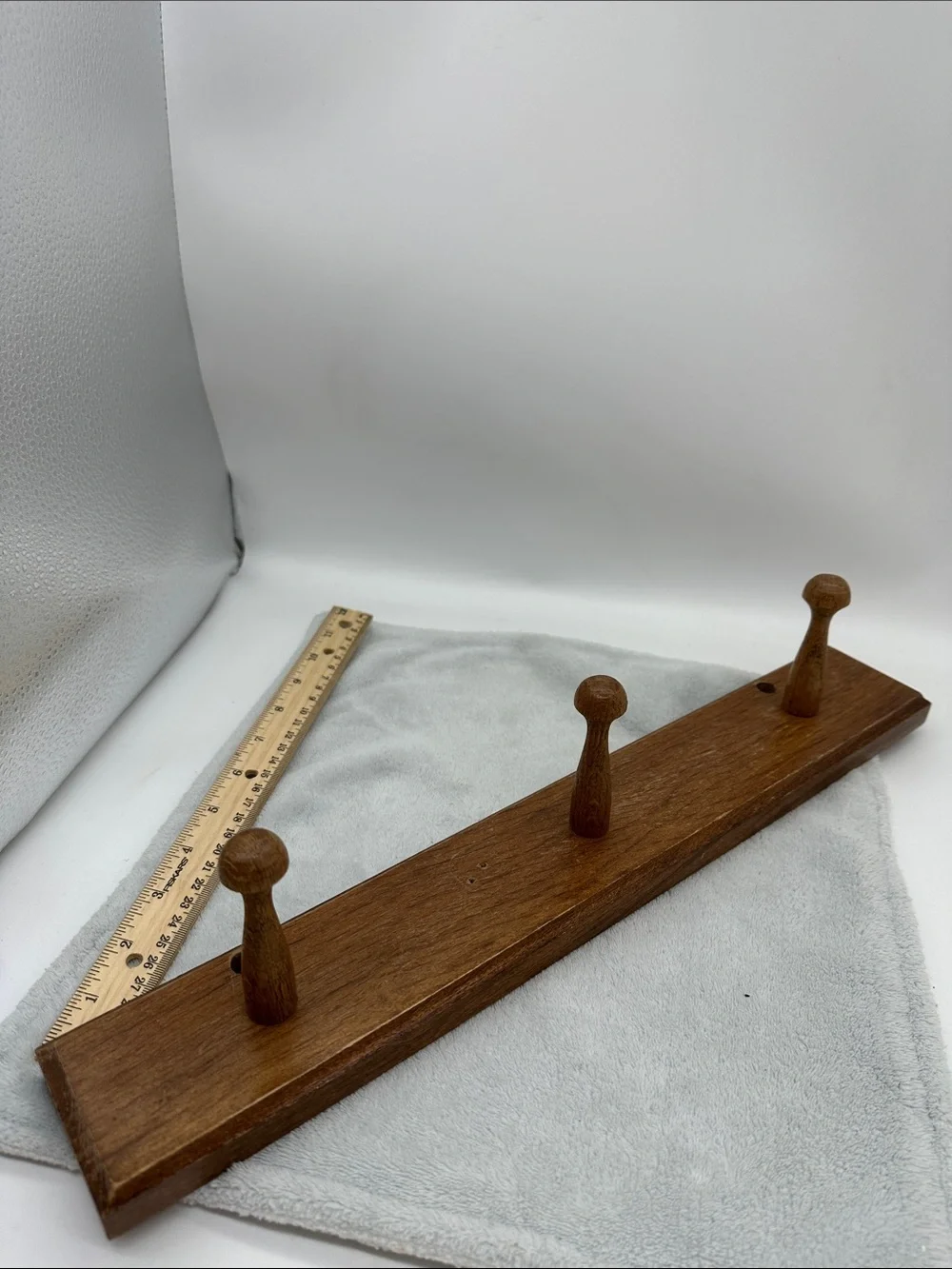 Vintage Wooden Handcrafted Coat Wall Hook Rack-3 Pegs